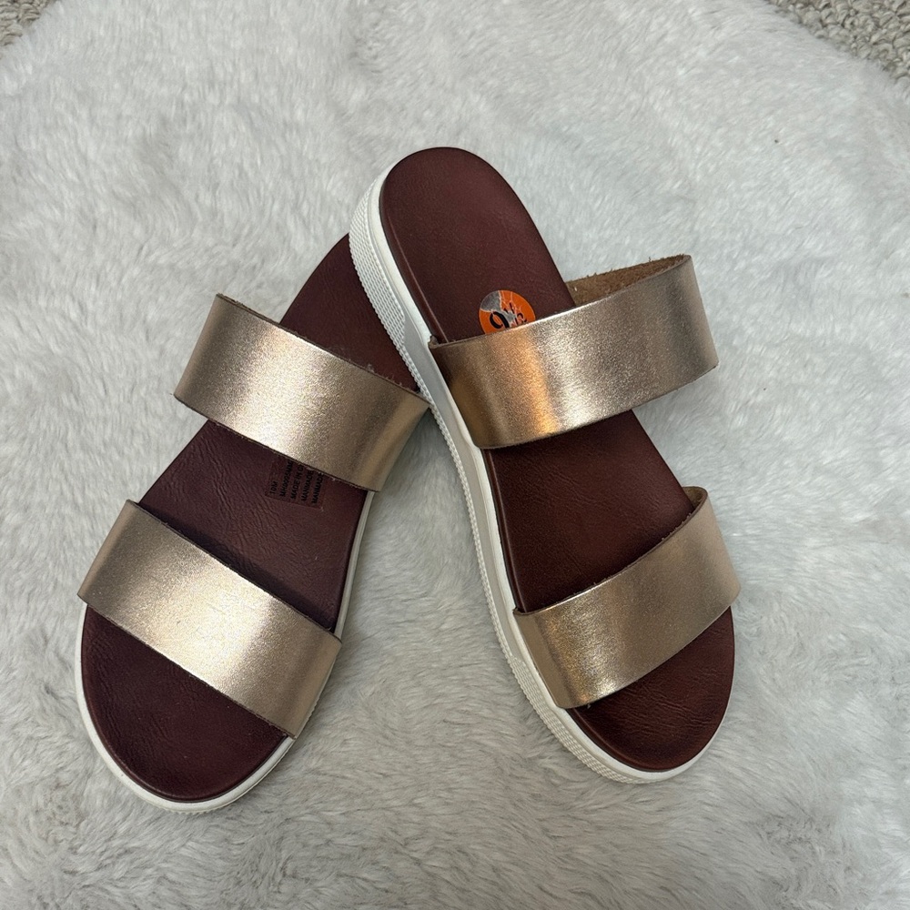 MIA Women's Metallic Gold Slide Sandals